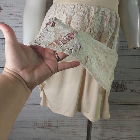 American Eagle Outfitters Womens Lace Floral Mini Summer Dress Open Back - Picture 4 of 9